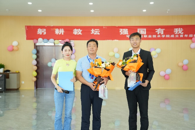38be24dea772456ab701cba8c488bc90.jpg